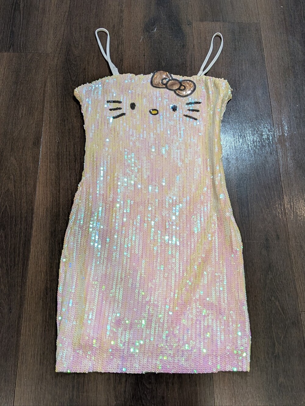 Hello Kitty sz. S sequin bodycon dress